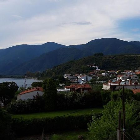 Ενοικιαζόμενα Δωμάτια Γεωργία Σταμούλου Rovies Bagian luar foto